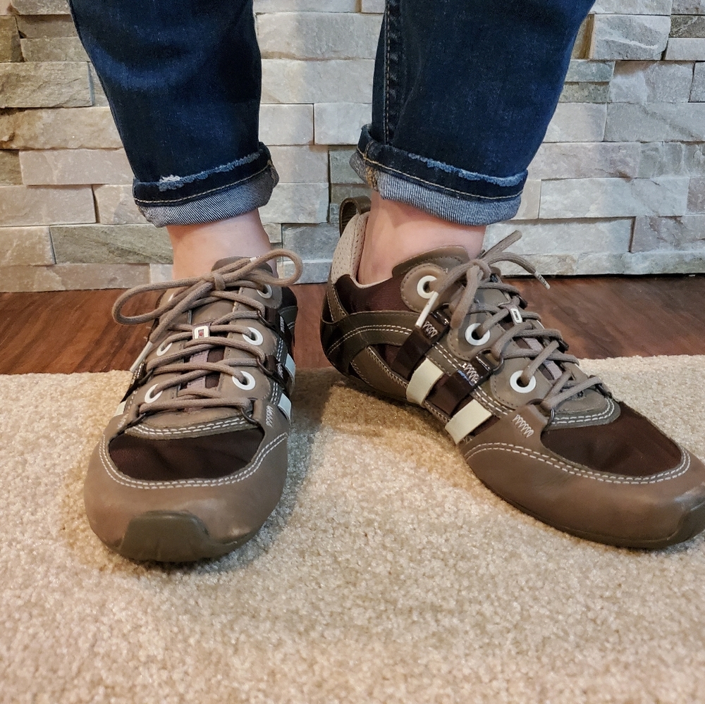 Tsubo • Millay Leather Sneaker - Picture 6 of 13